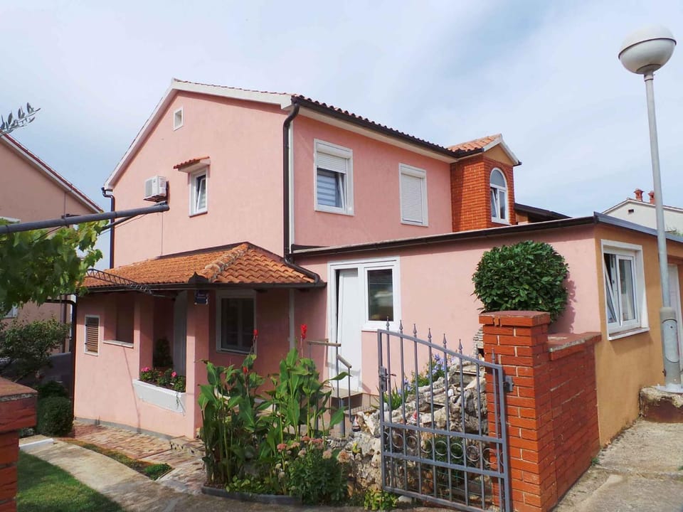 Property building, Summer