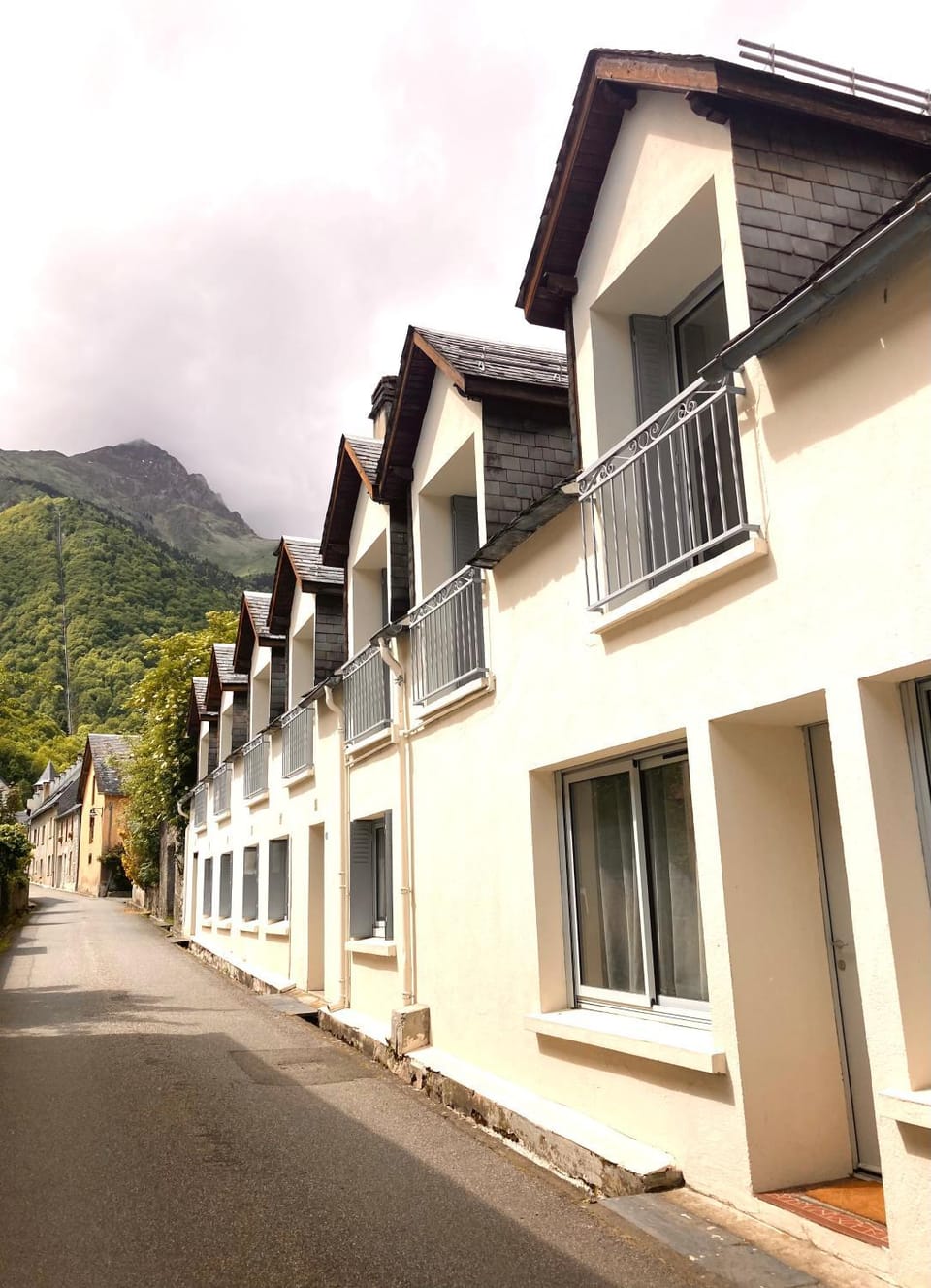 Property building, Mountain view, Quiet street view