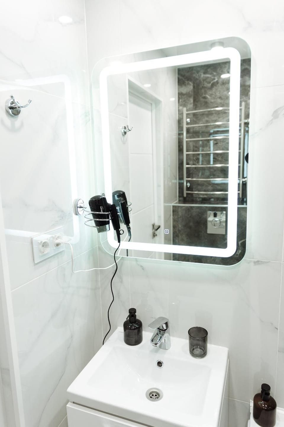Bathroom, heating