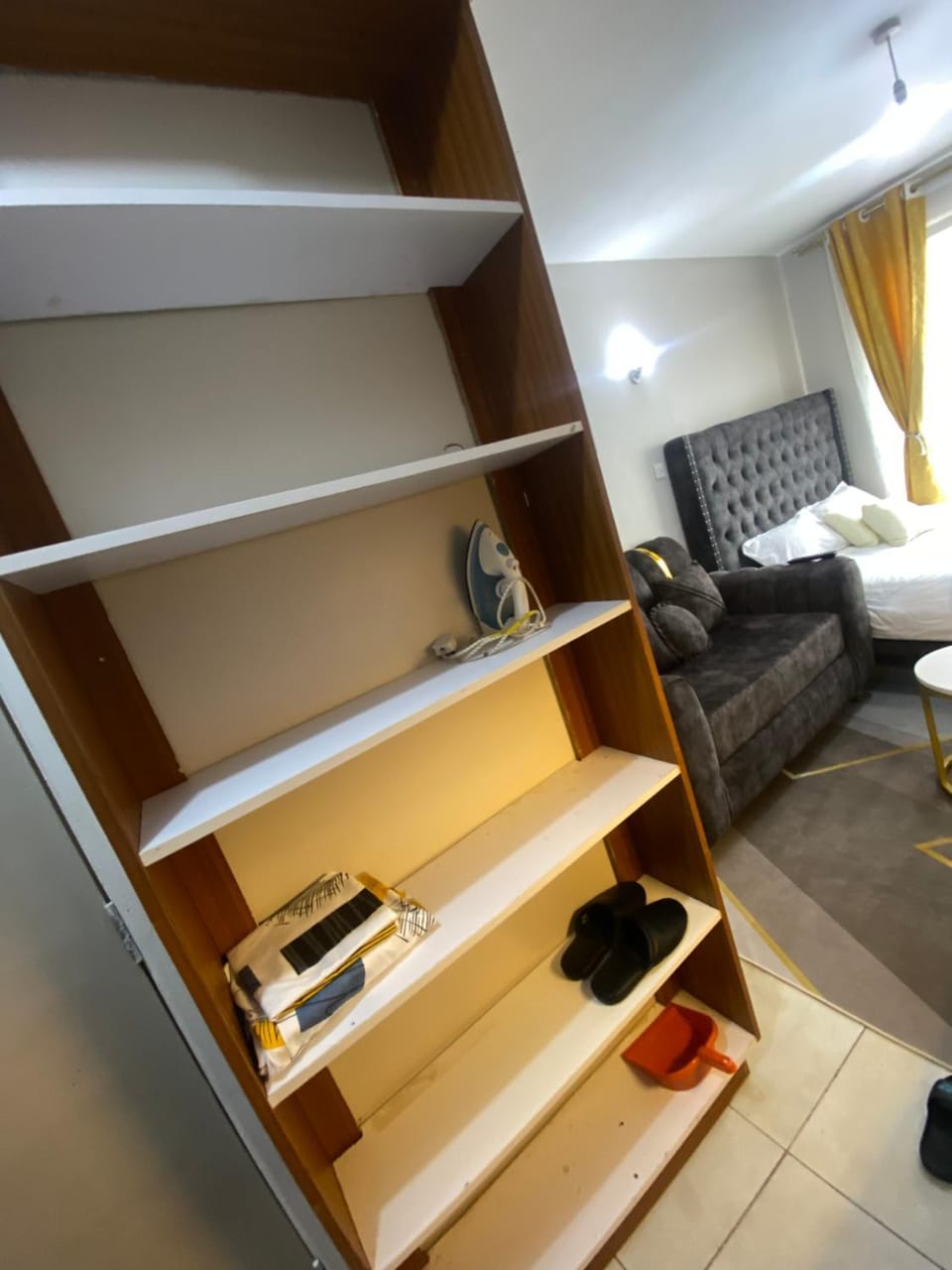 Living room, Photo of the whole room