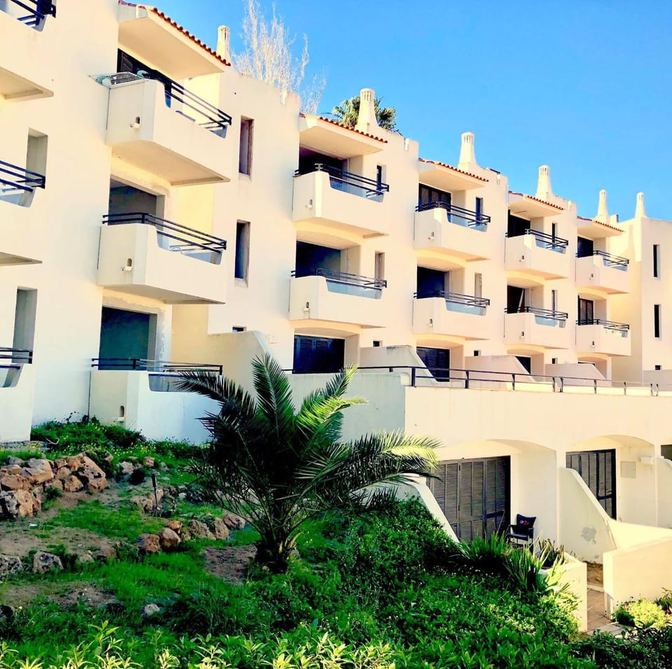 Property building, Balcony/Terrace