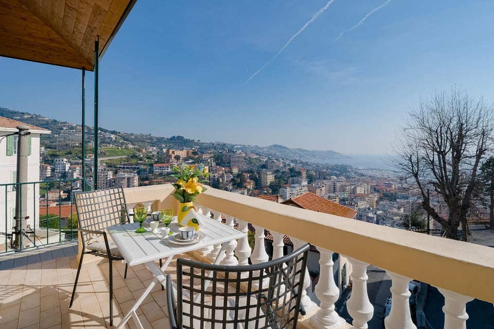 View (from property/room), Balcony/Terrace, Sea view