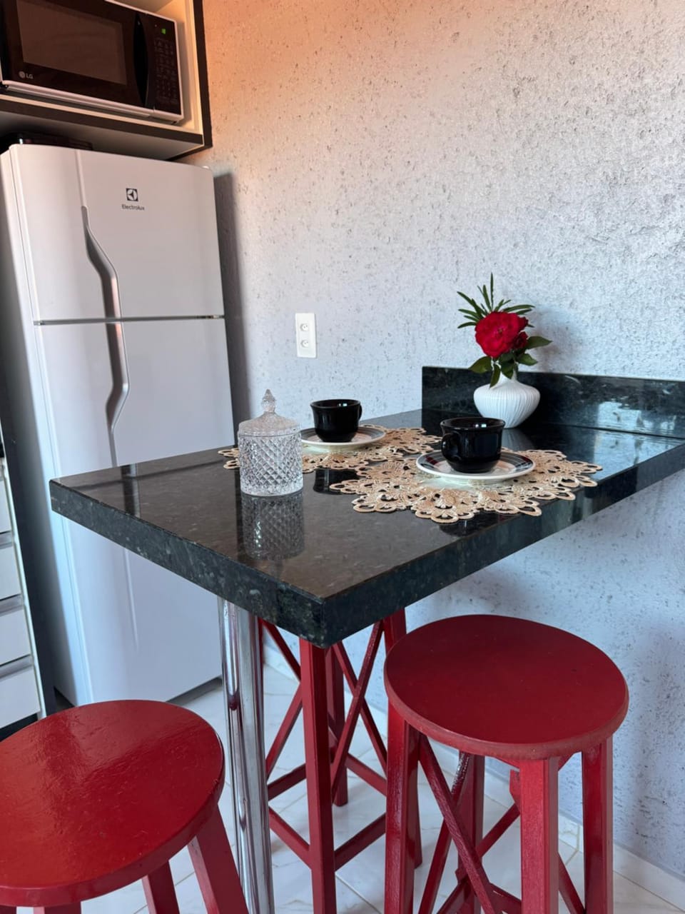 Floripa Beach Loft 1 dorm com sacada 200m do mar Apartment in Florianopolis