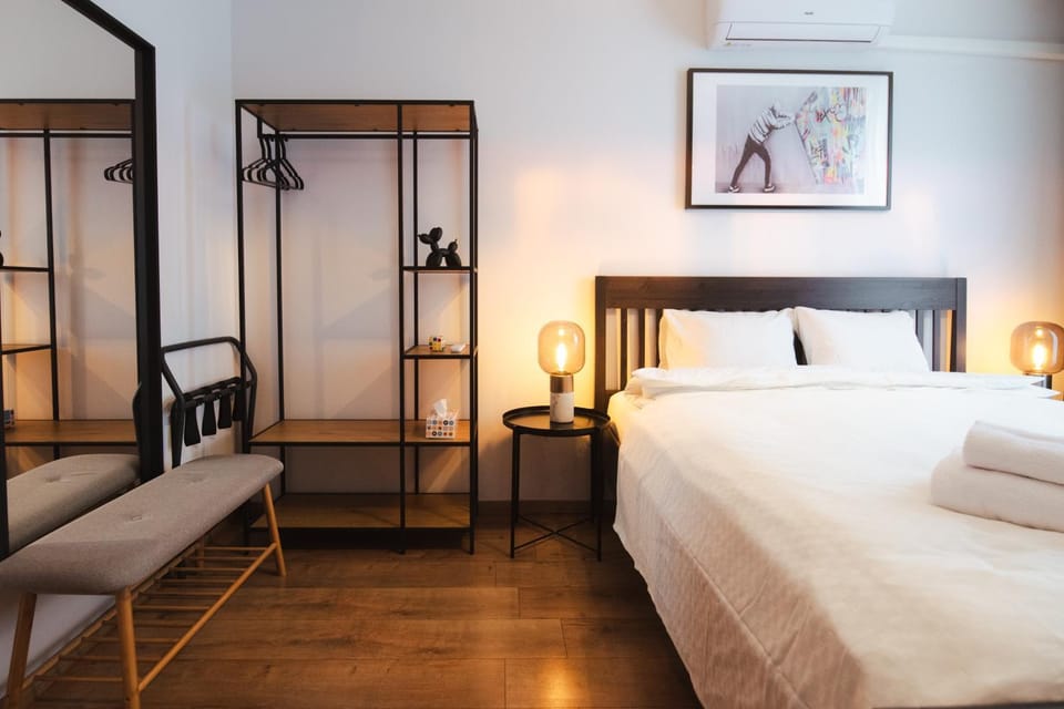 Bed, Bedroom