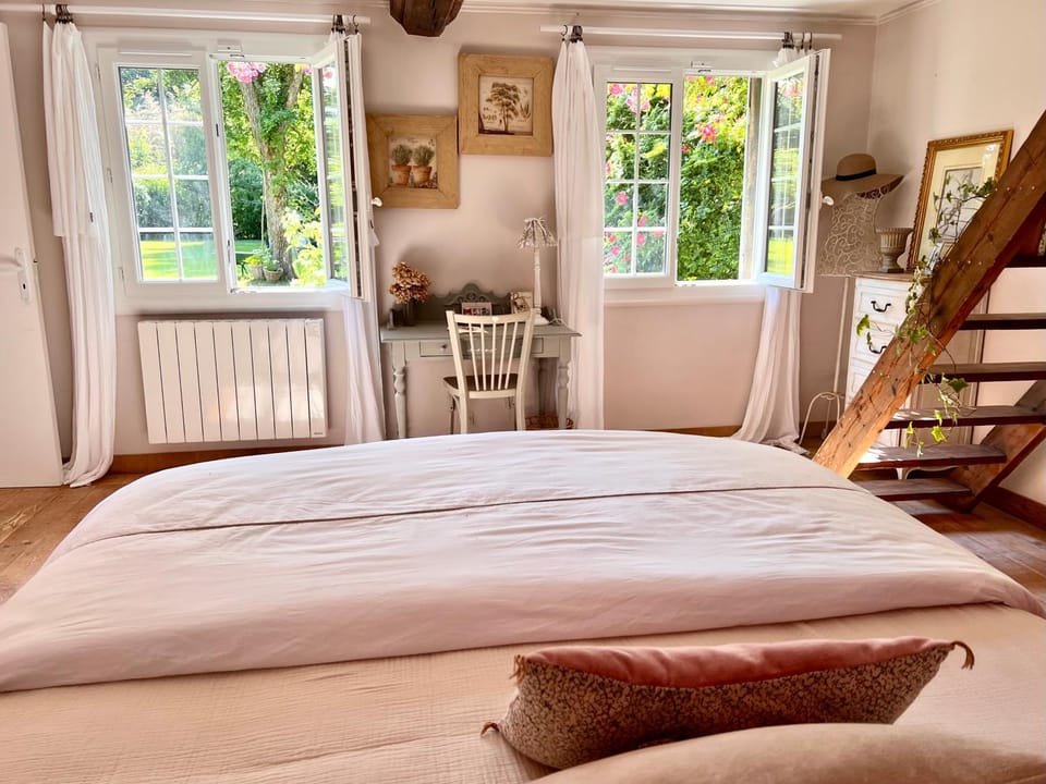 Bedroom, Garden view