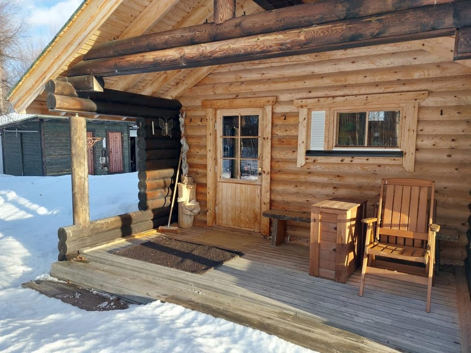 Toilet, Property building