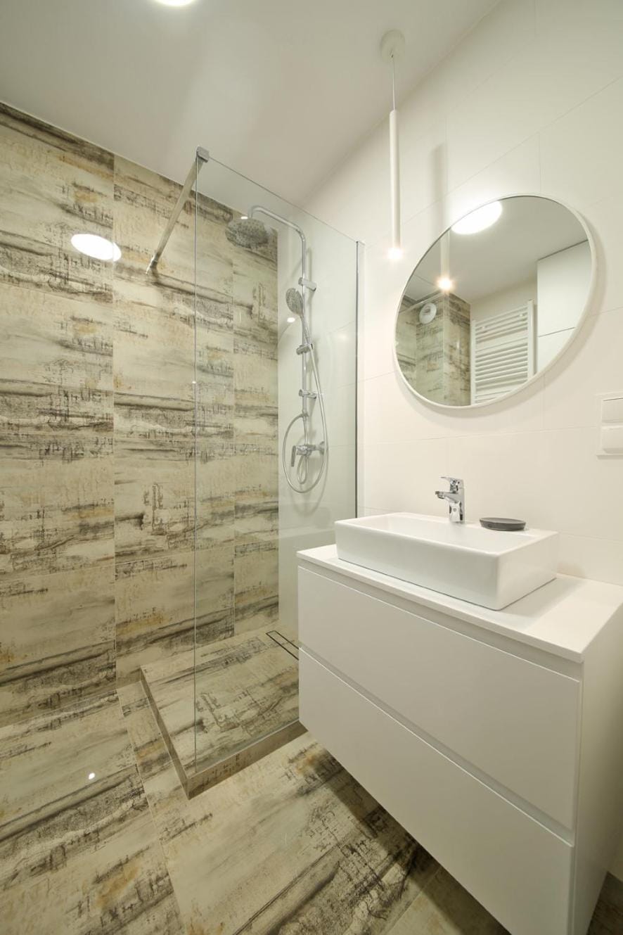 Shower, Bathroom, washing machine