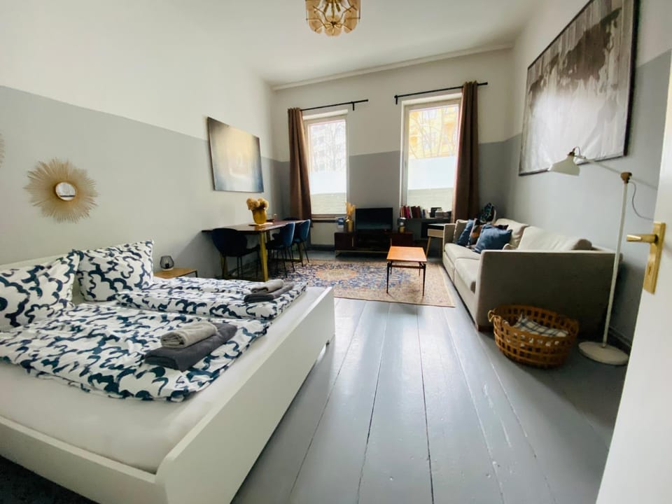 Gemütliche 2-Zimmer Wohnung mit kleinen Bad Apartment in Berlin