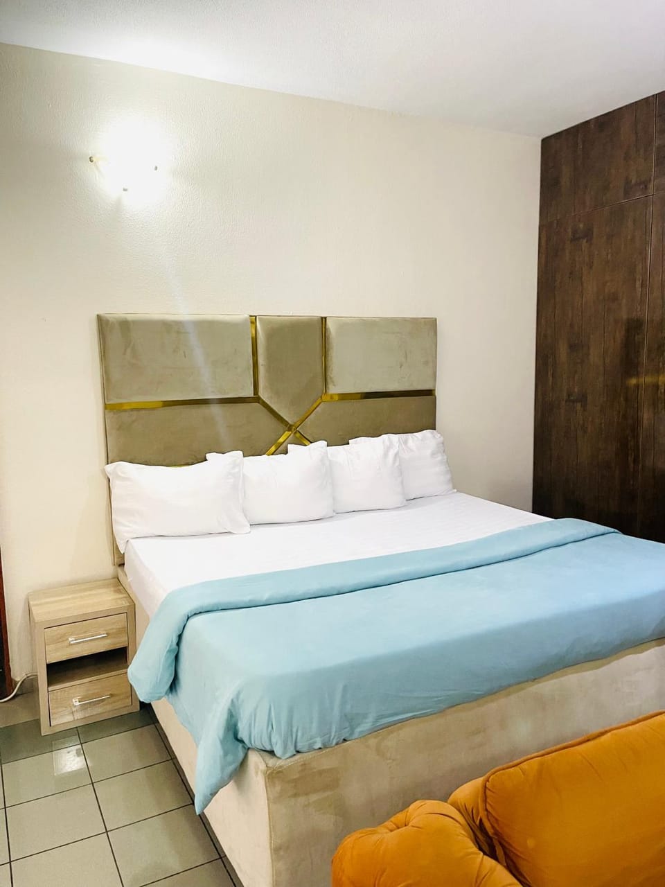 Bed, Photo of the whole room, Bedroom