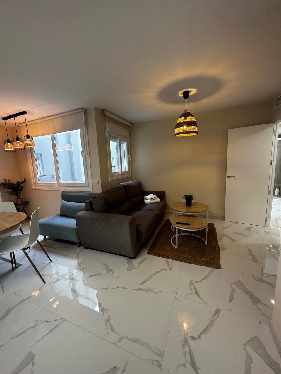 Living room, Seating area, Dining area