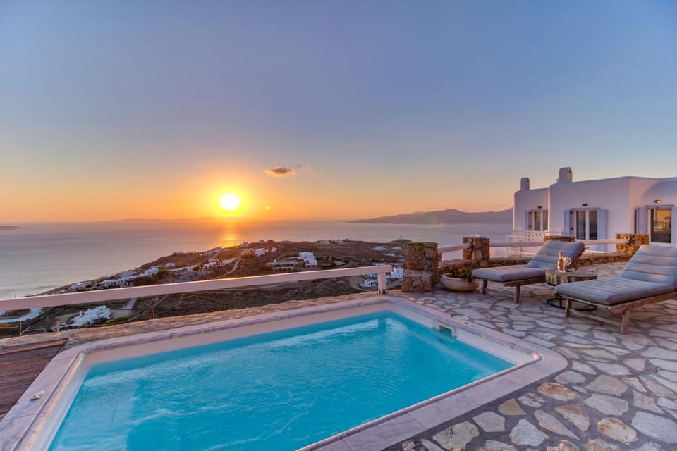 Patio, Nearby landmark, Day, Natural landscape, Seating area, Beach, Pool view, Sea view, Swimming pool, Sunrise, Sunset, sunbed