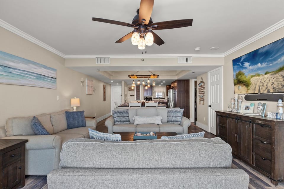 Watercrest 1704 - Serenity Shores House in Lower Grand Lagoon