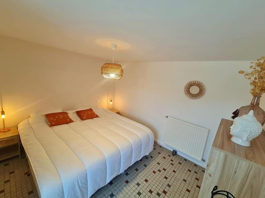 Logement indépendant dans une longère Apartment in Nouvelle-Aquitaine