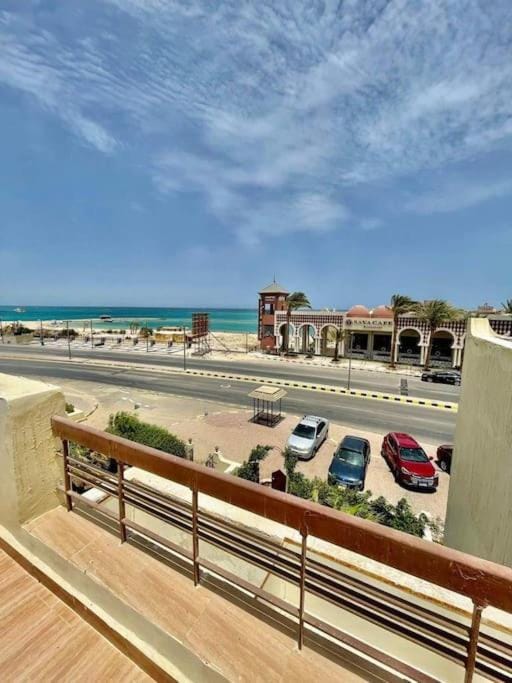 Villa 2 apartament 3 sea view infront of Palma de Meritee Apartment in Hurghada