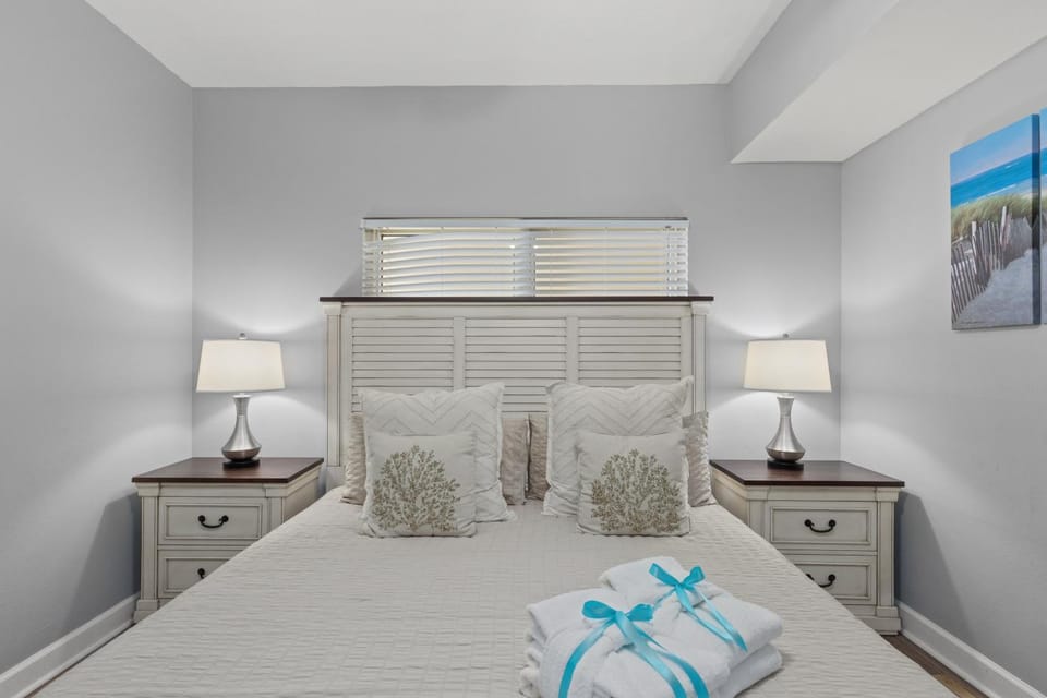 Shores of Panama 1408 - Seaside Getaway House in Panama City Beach