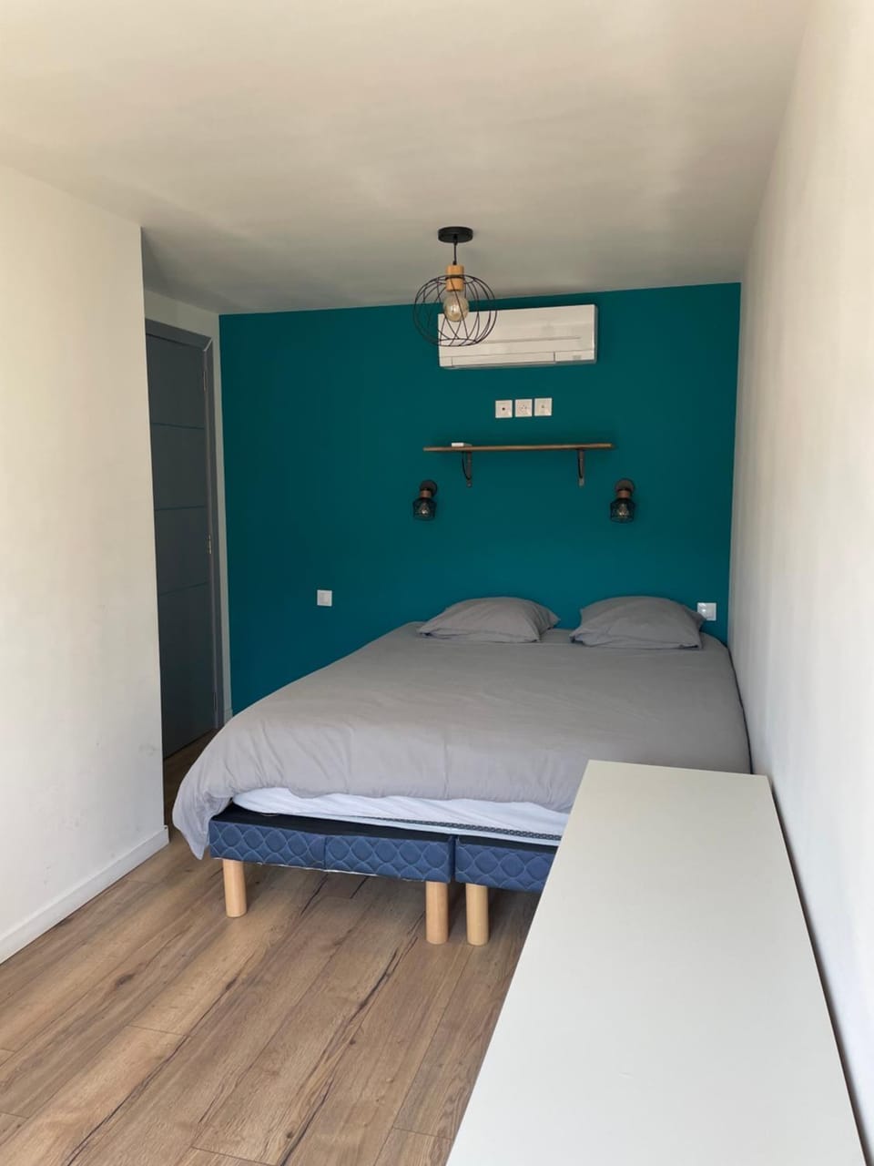 Loft industriel avec jacuzzi Apartment in Auvergne-Rhône-Alpes