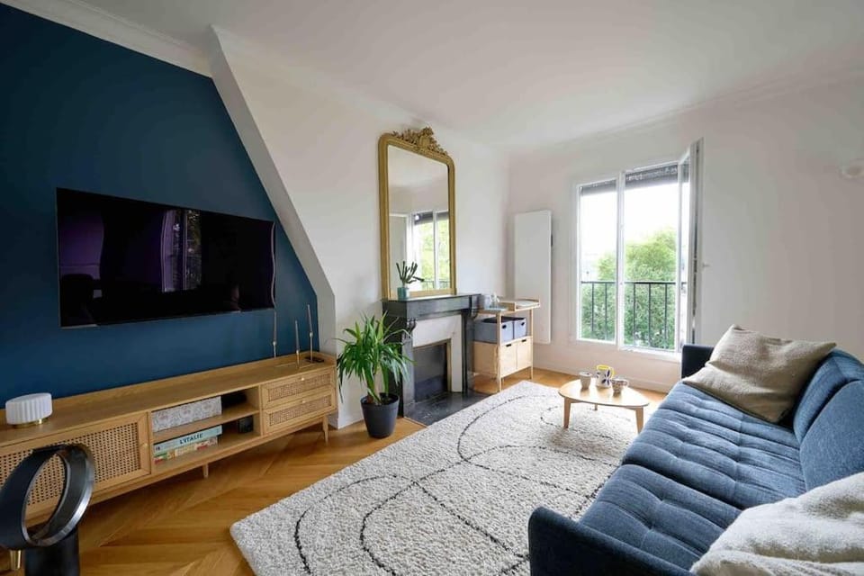 Communal lounge/ TV room, TV and multimedia, Living room