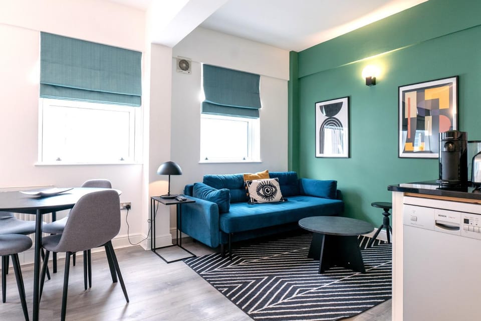 Kula London Tower Hill Apartment in London