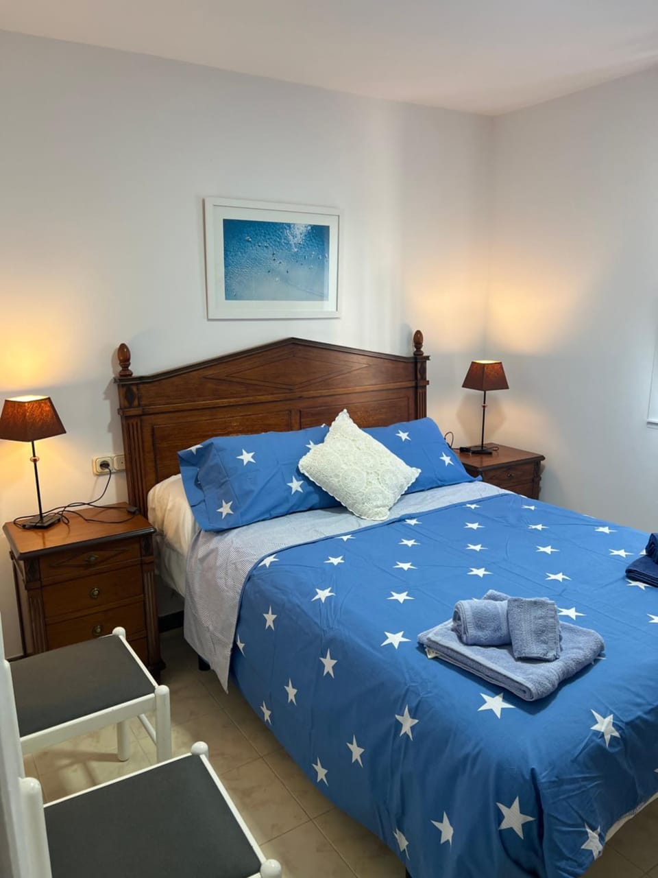 Bed, Photo of the whole room, Bedroom, towels, wardrobe