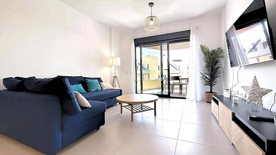 TV and multimedia, Living room, Seating area, heating, internet, air conditioner