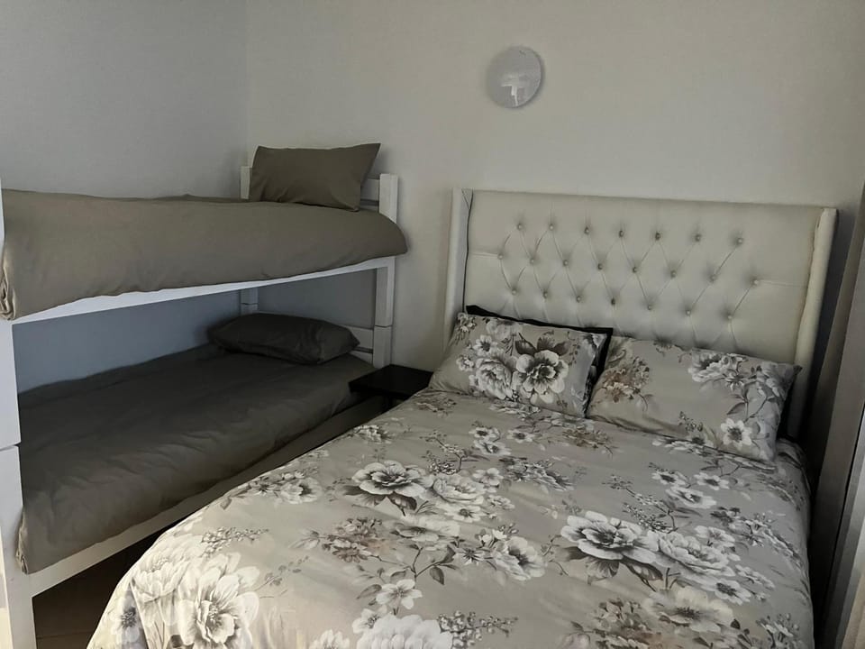 Stella Maris Flat 93 Amanzimtoti Apartment in KwaZulu-Natal