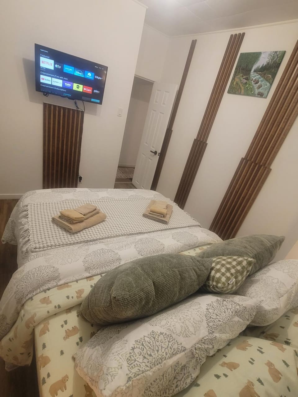 Warm cozy 1 bdrm close to Hwy Apartment in Edmundston