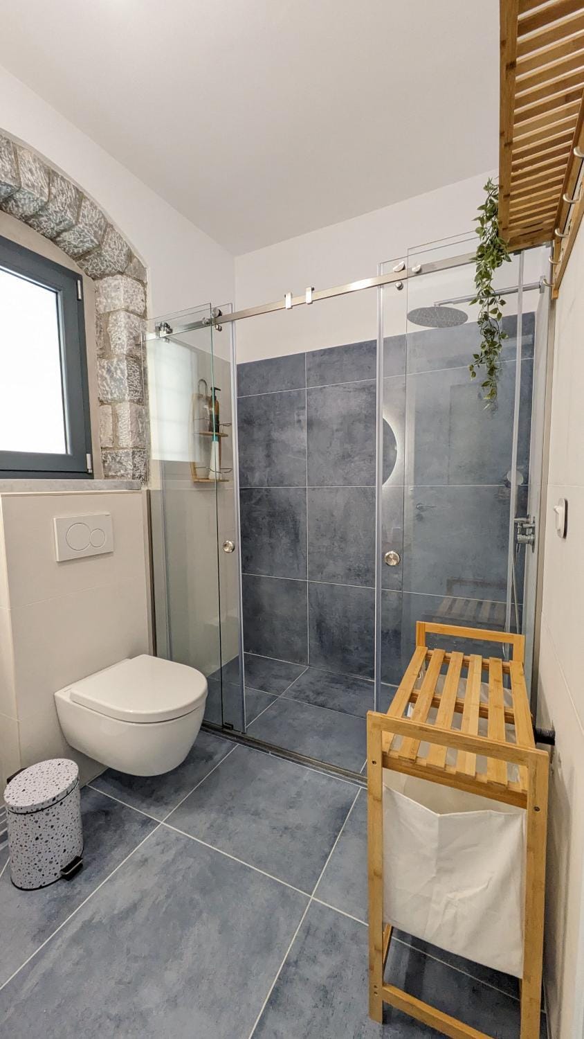 Shower, Bathroom