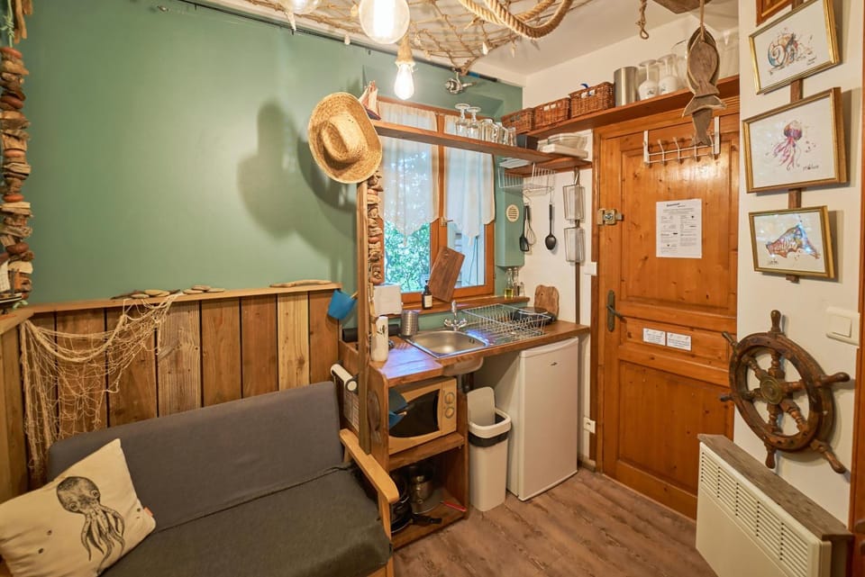 Kitchen or kitchenette, Living room, Dining area