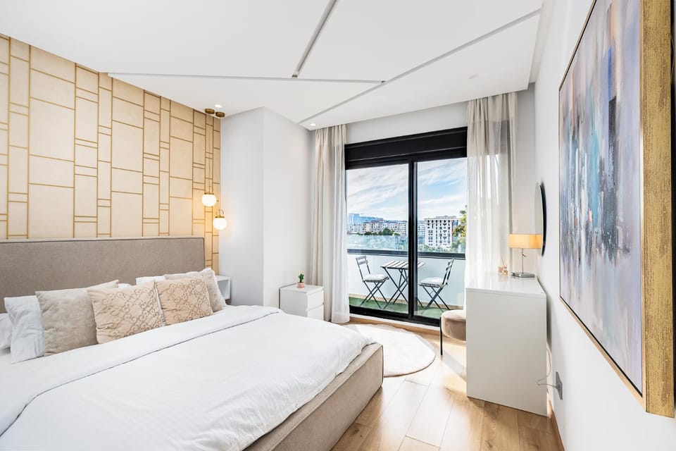 Sunny Seaview 2BR, Pool, Balcony, AC & Lift Apartment in Tangier