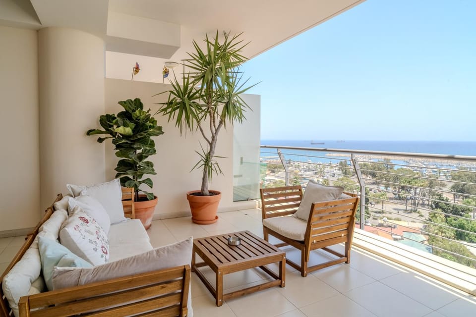 Patio, View (from property/room), Balcony/Terrace, Seating area, Sea view