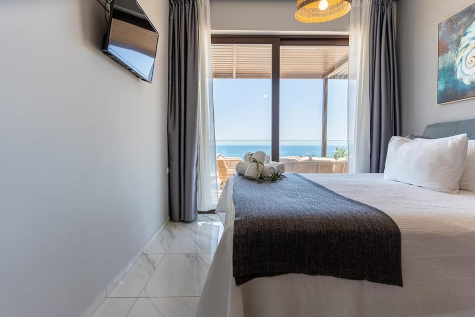 Luxury Sunset Villa with Private Pool & Sea Views Villa in Crete Region