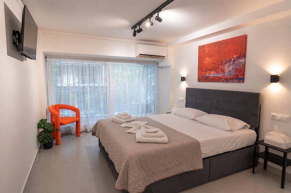 The Studionist - Urban Living Apartment in Thessaloniki