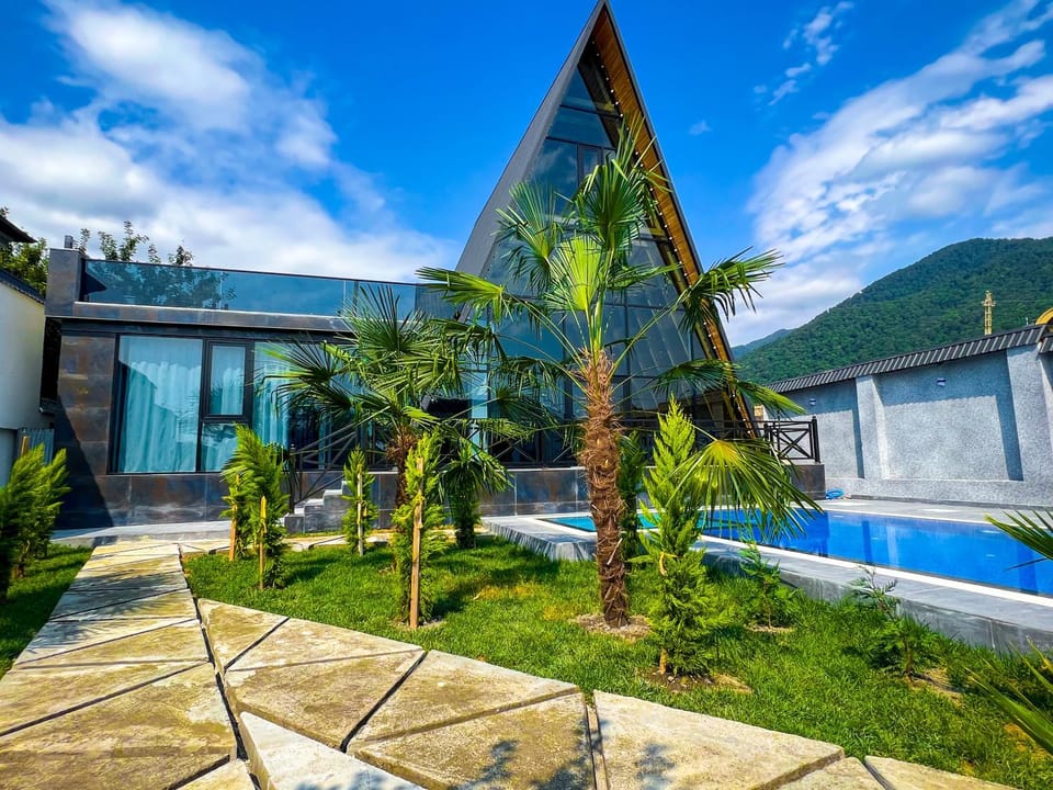 Property building, Spring, Day, Natural landscape, Garden, Garden view, Mountain view, Pool view, Swimming pool