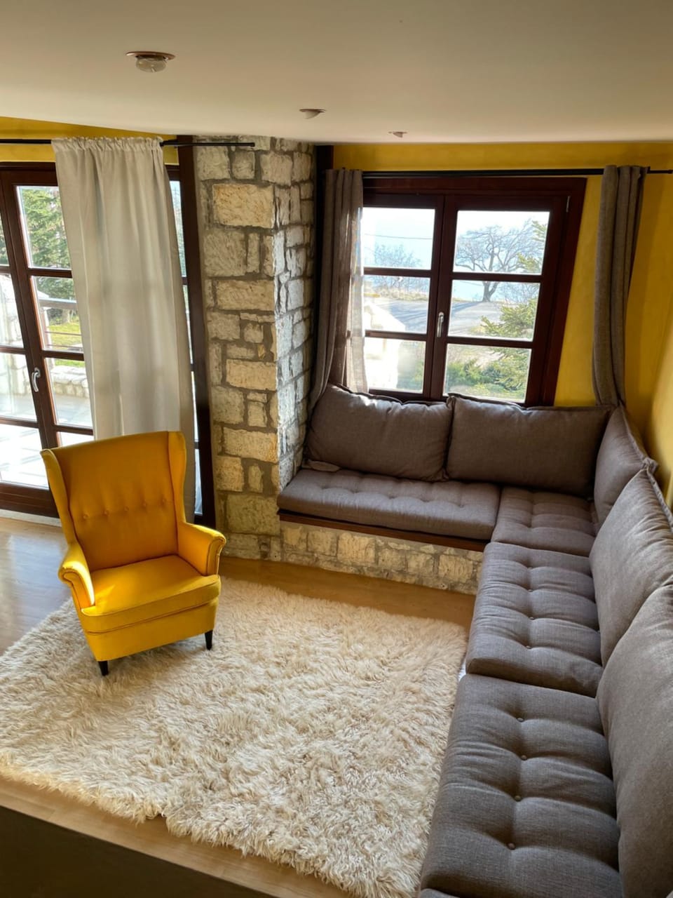 Seating area