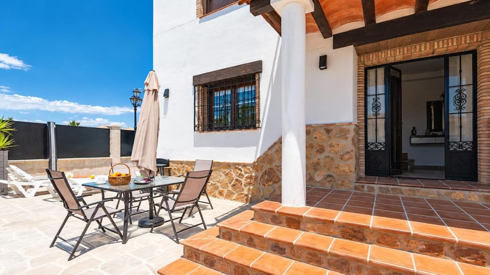 Property building, Patio, Day, View (from property/room), Balcony/Terrace, Dining area, Swimming pool, Breakfast