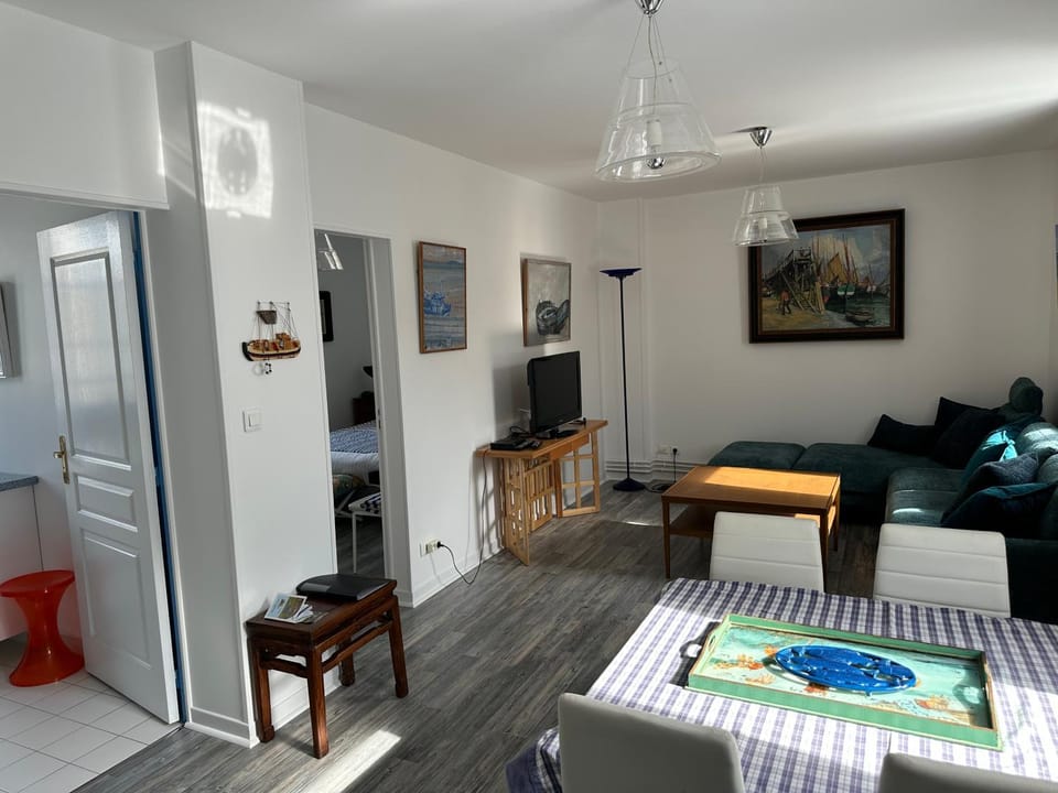 Gîte du Moulin - Appartement plein centre ville - spacieux 2p - 1er etage maison de pécheur à 100m de la plage Apartment in Le Crotoy
