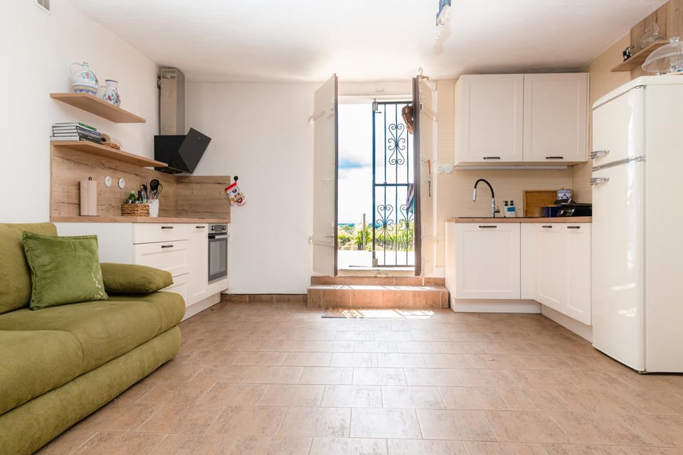Kitchen or kitchenette, bunk bed, dishwasher, oven, pet friendly, stove