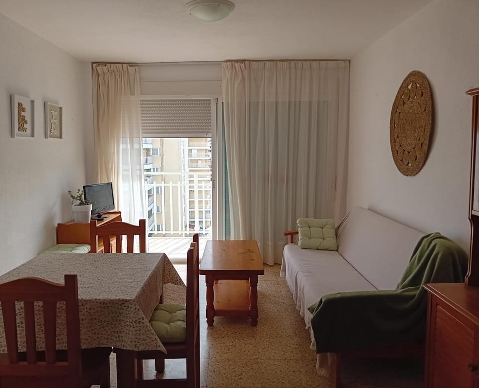 Living room, Photo of the whole room, Seating area, Dining area