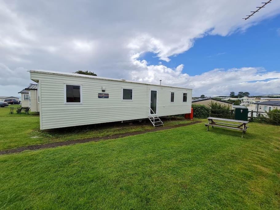 3 Bedroom Deluxe Caravan at Haven Devon Cliffs House in East Devon District