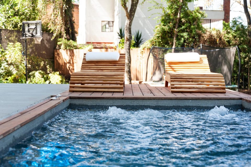 Hot Tub, sunbed