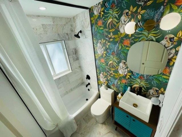 Shower, Toilet, Bathroom, Bath
