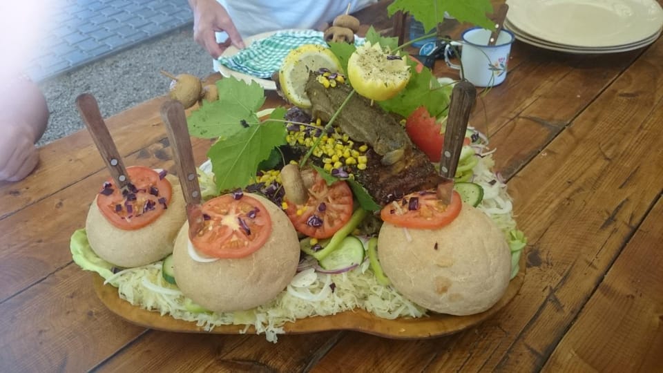 BBQ facilities, Breakfast