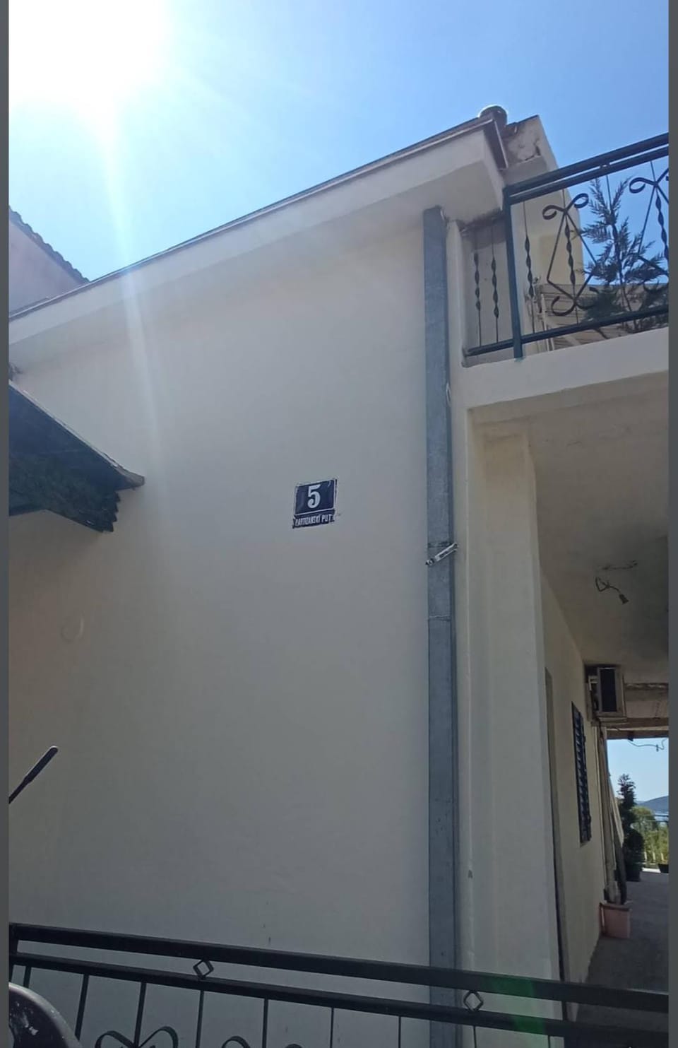 Property building, Day