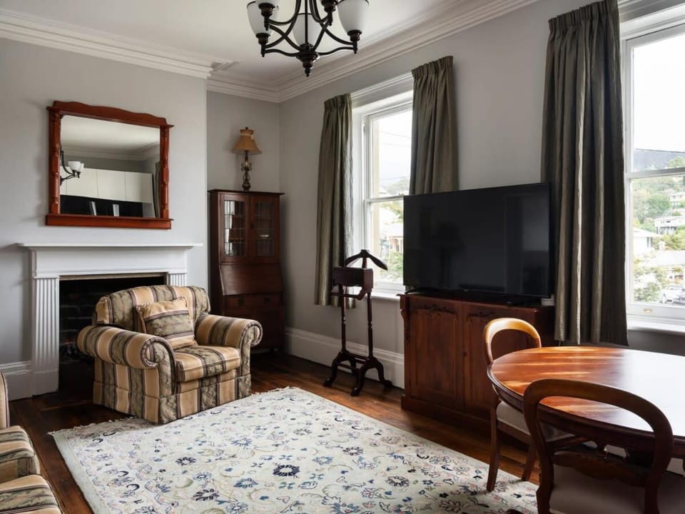 The Drawing Room Apartment in Hobart