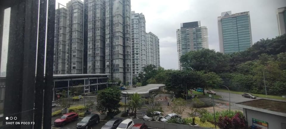 HB2-06- Netflix-LakeView-Wifi-Parking-Pool-Cyberjaya, 3118 Apartment in Putrajaya