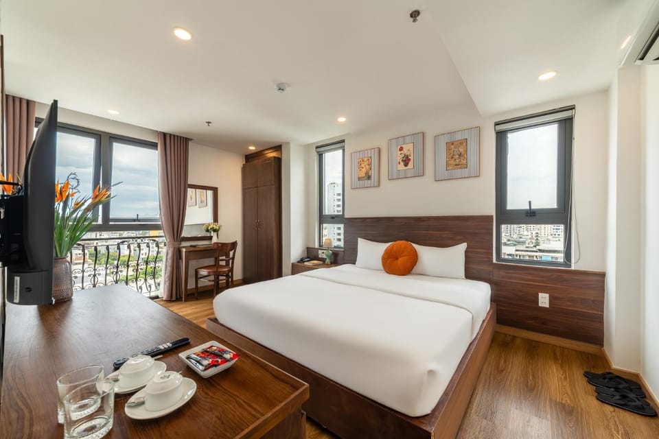 Bed, Coffee/tea facilities, View (from property/room), Photo of the whole room, Bedroom