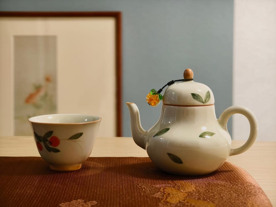 Coffee/tea facilities, Decorative detail