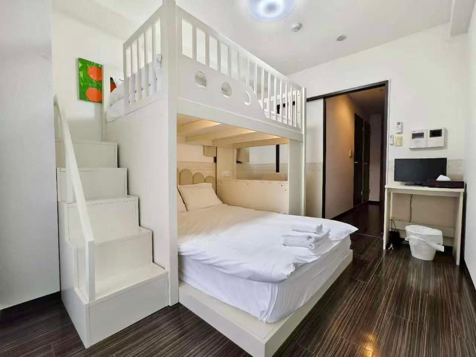 Bed, Bedroom, bunk bed