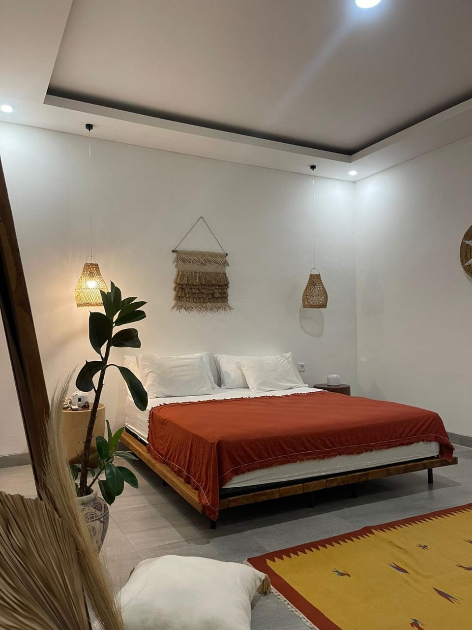 Bed, Photo of the whole room, Bedroom