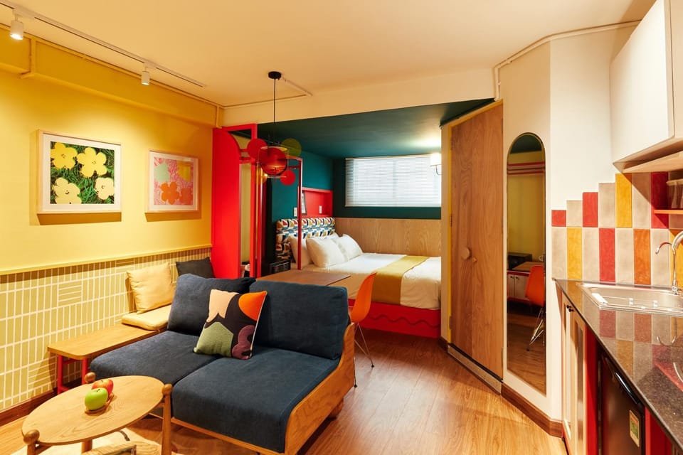 Bed, Living room, Photo of the whole room